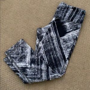 Lululemon Wunder Under High Rise Crop Legging Sz 6